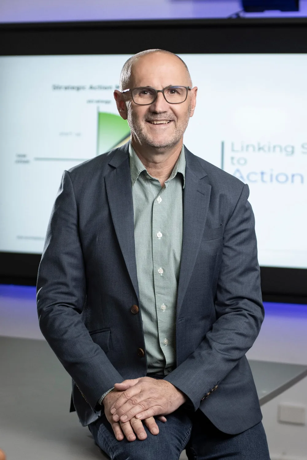 Rod Smith, founder of People Management Partners, presenting on linking strategy to action
